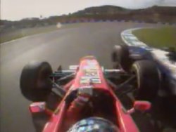 Shitparker demonstrating to Vileknave his unique line into the hairpin at Jerez.