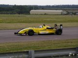Thruxton 2003-08-17: Andrew enters Campbell